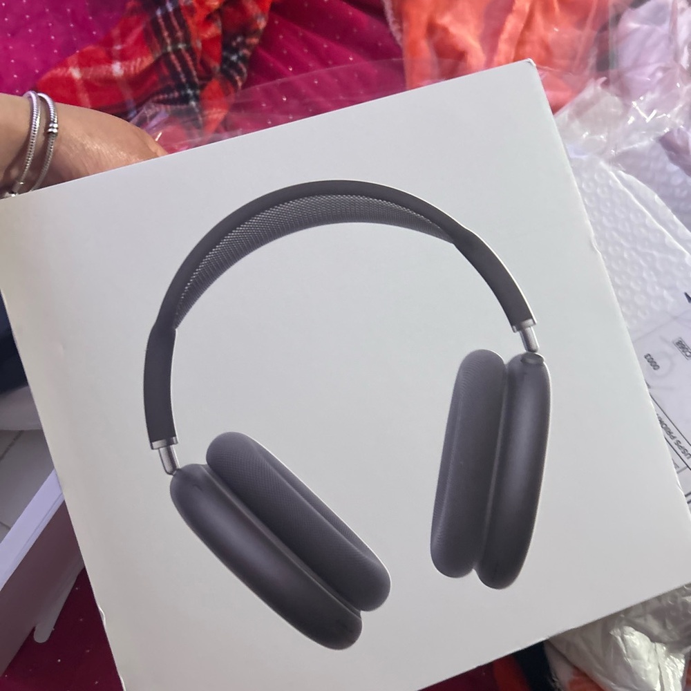 Wireless Over-Ear Headphones - Black